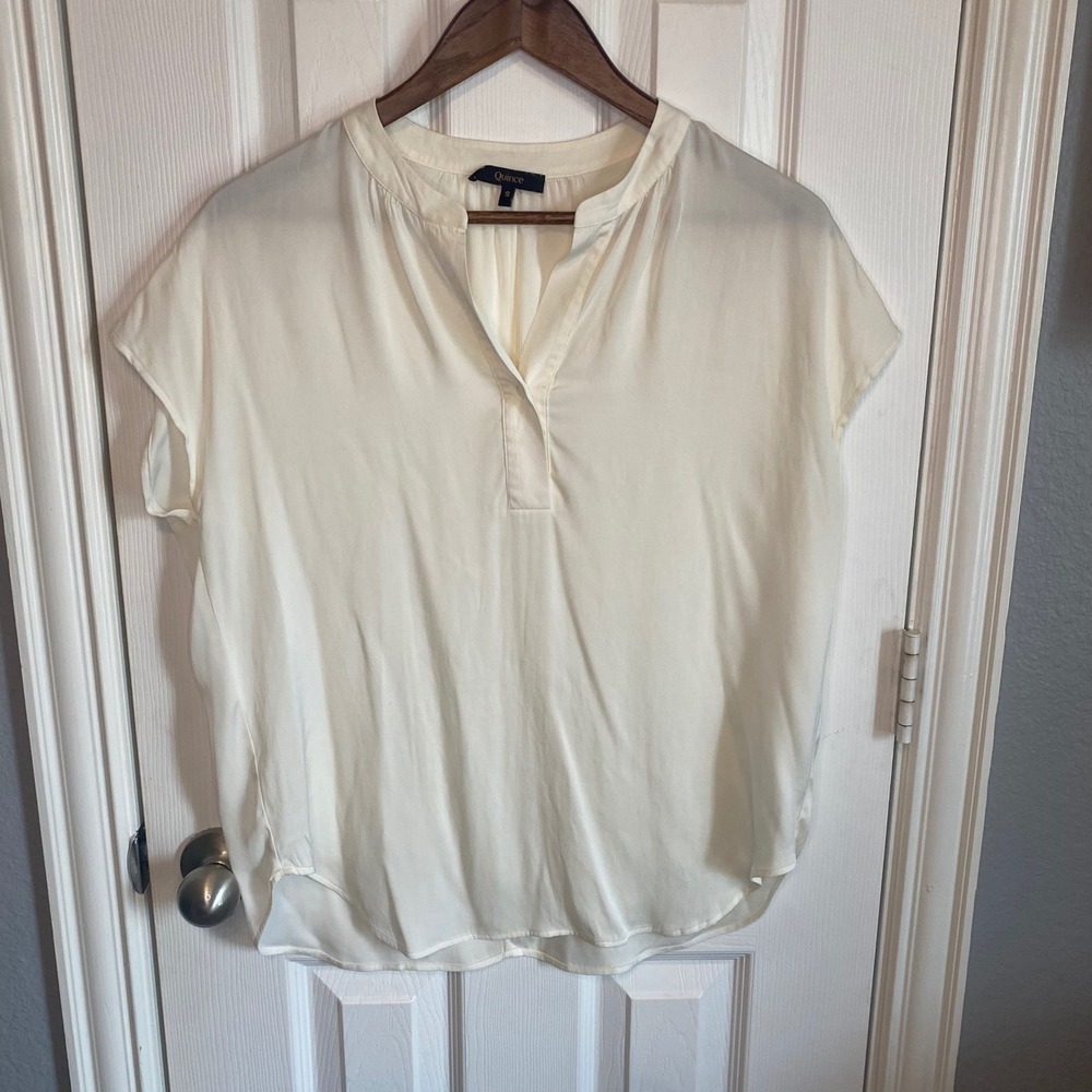 Quince Silk Cap Sleeve Blouse Small Ivory White Split Neck Button Minmalist